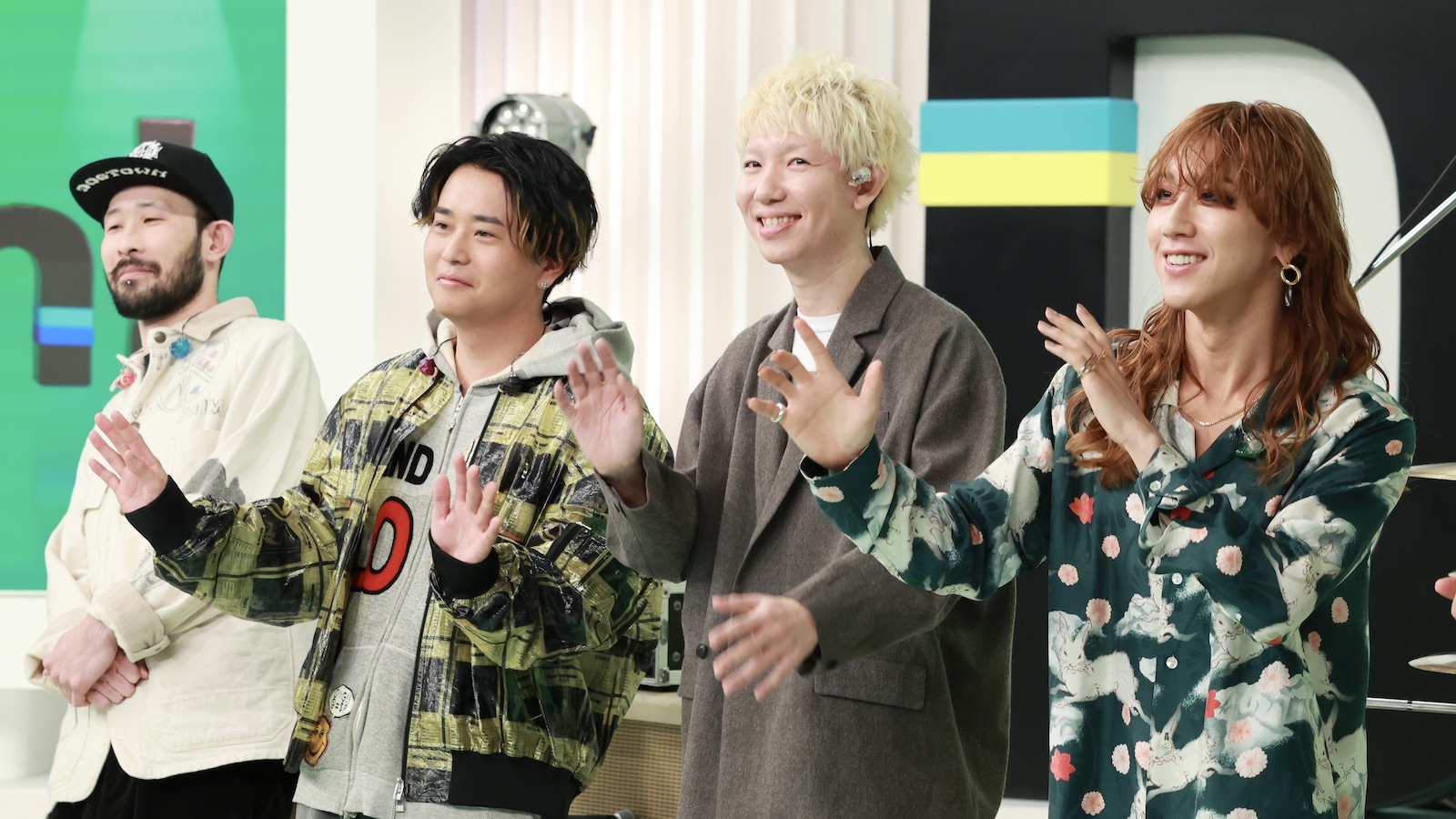 （左から）藤原"36才"広明、上杉研太、柳沢亮太、渋谷龍太