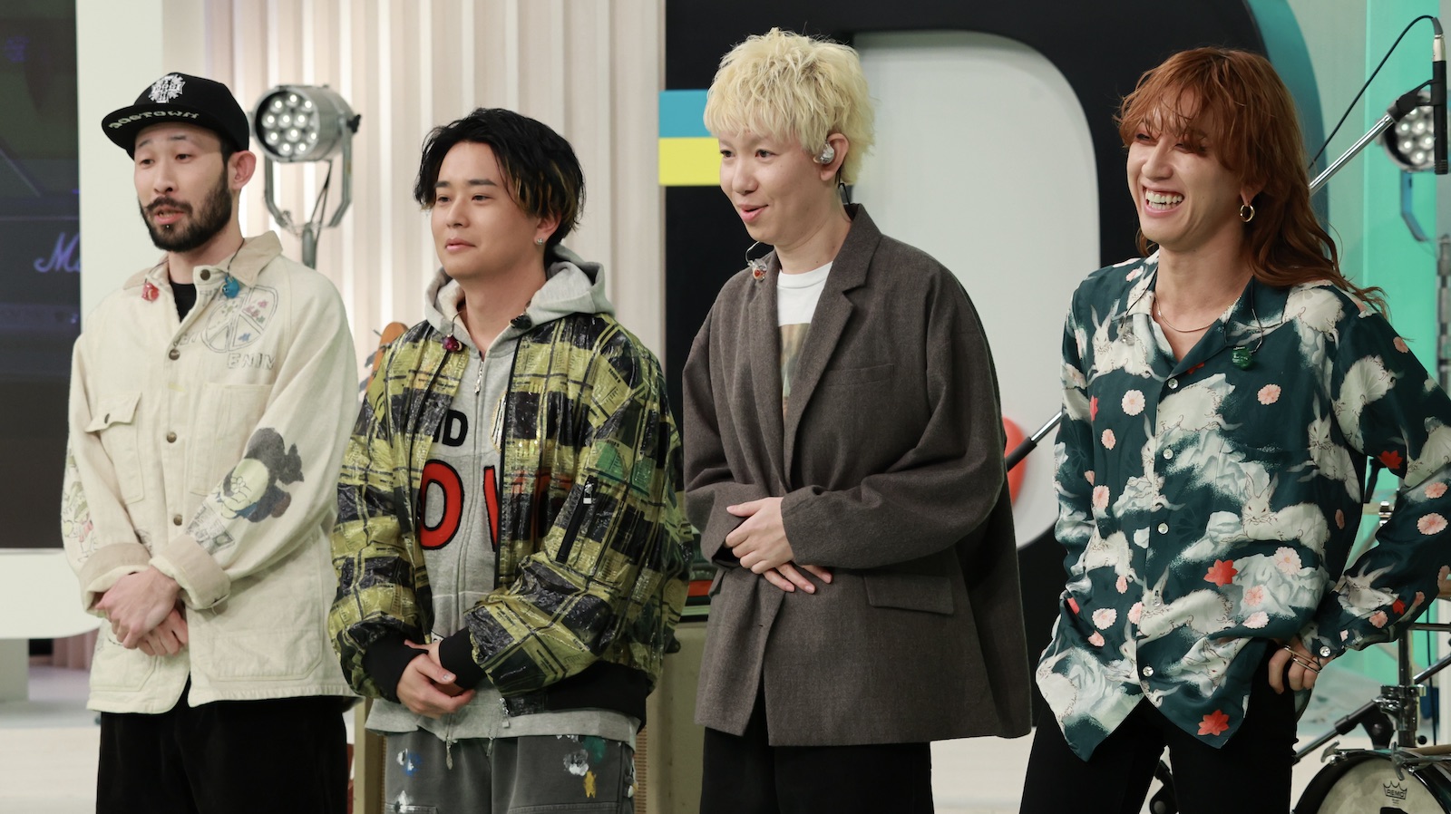 （左から）藤原"36才"広明、上杉研太、柳沢亮太、渋谷龍太