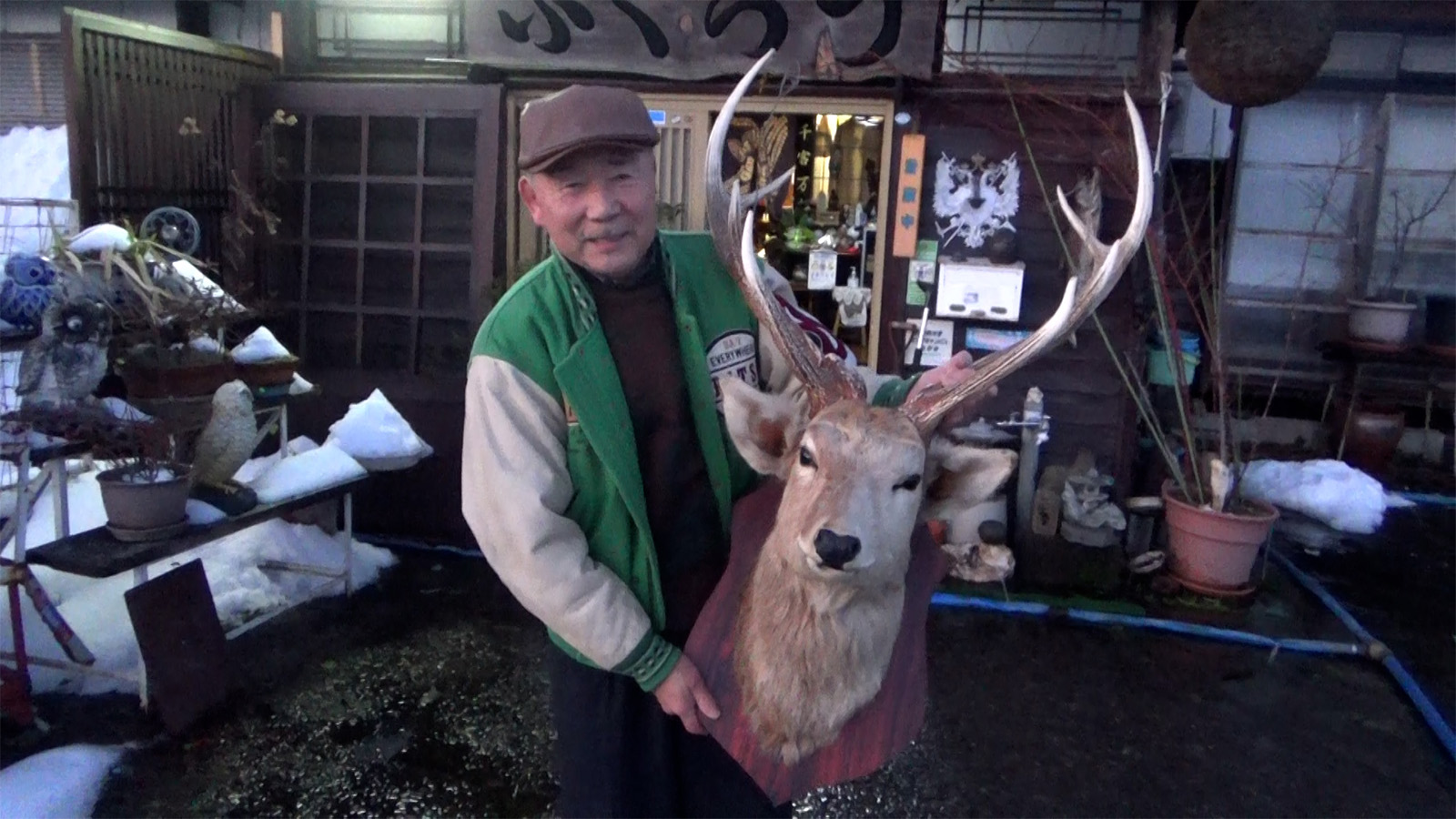 『そば処 ふくろう』店主 安斉鉄さんの写真
