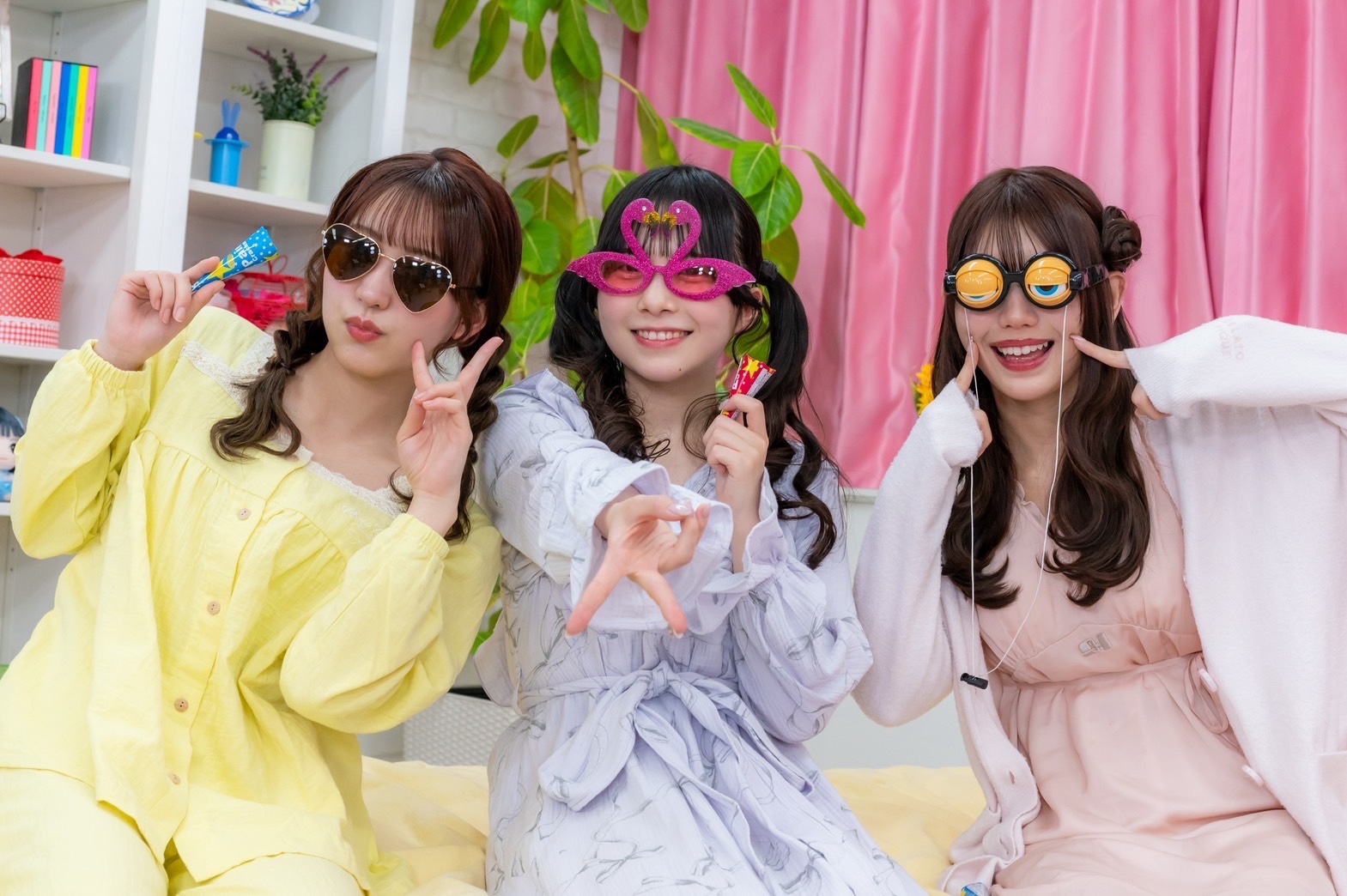 左から:山内咲奈、栗田なつか、白石まゆみ