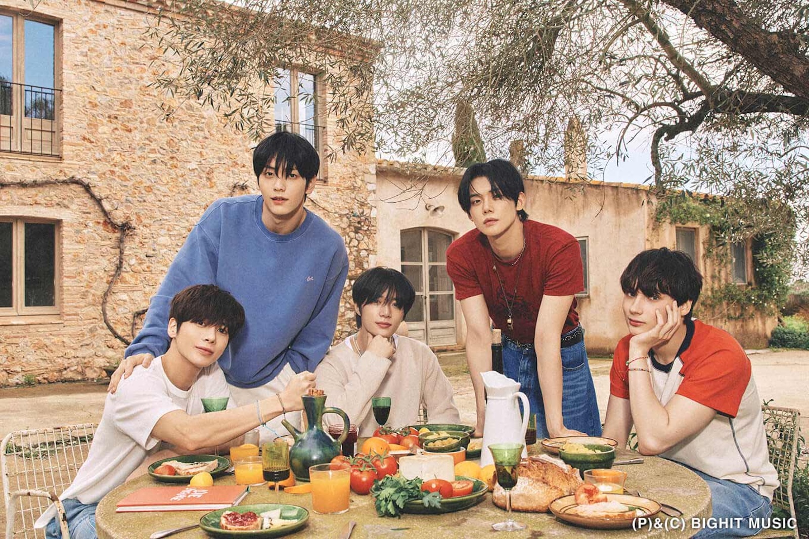  『THE MUSIC DAY』に出演するTOMORROW X TOGETHER